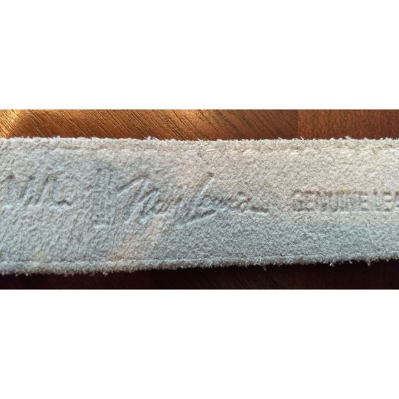 Vintage‎ NAN LEWIS White Leather Belt M/L Gold Tone Curved Buckle - Picture 6 of 11